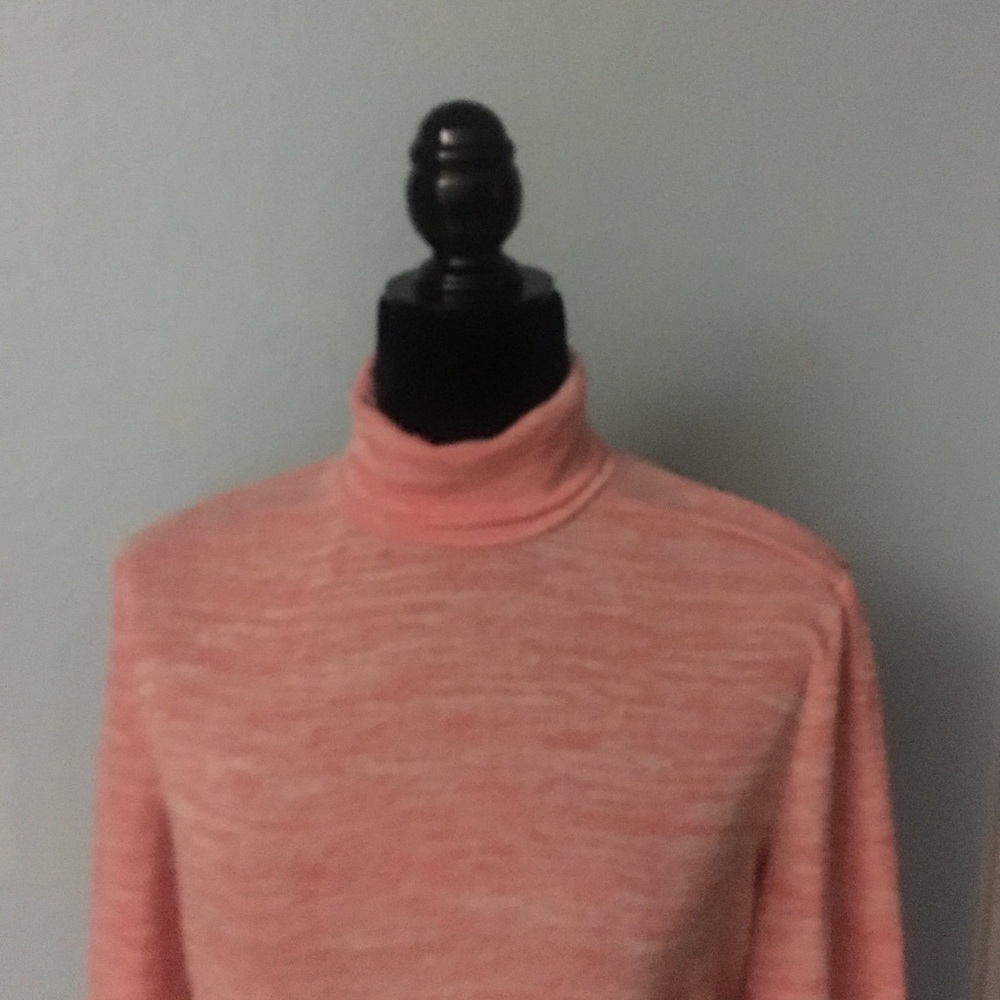 Turtle neck tunic - Picture 3 of 3